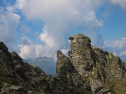 45 L'imponente cima rocciosa del Ponteranica occ.